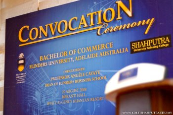 Convocation Ceremony: Bachelor of Commerce, Flinders University, Adelaide Australia