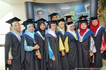 Convocation Ceremony: Bachelor of Commerce, Flinders University, Adelaide Australia