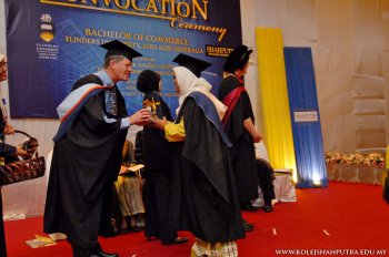 Convocation Ceremony: Bachelor of Commerce, Flinders University, Adelaide Australia