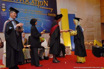 Convocation Ceremony: Bachelor of Commerce, Flinders University, Adelaide Australia