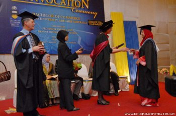 Convocation Ceremony: Bachelor of Commerce, Flinders University, Adelaide Australia