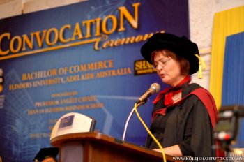 Convocation Ceremony: Bachelor of Commerce, Flinders University, Adelaide Australia