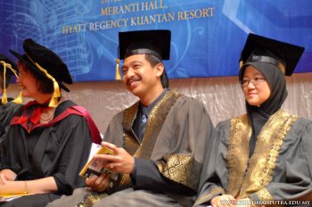 Convocation Ceremony: Bachelor of Commerce, Flinders University, Adelaide Australia