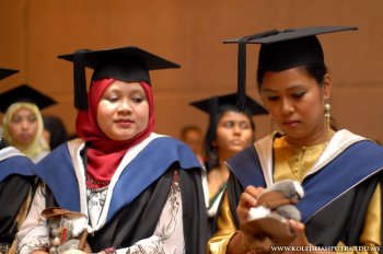 Convocation Ceremony: Bachelor of Commerce, Flinders University, Adelaide Australia