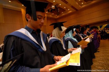 Convocation Ceremony: Bachelor of Commerce, Flinders University, Adelaide Australia