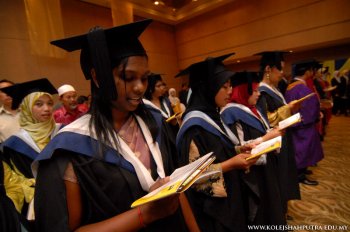 Convocation Ceremony: Bachelor of Commerce, Flinders University, Adelaide Australia