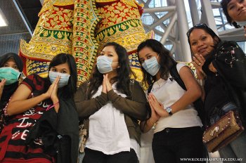 Crossing Culture to Bangkok: Towards Being the Culture Vulture in the Future