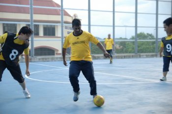 Perlawanaan Futsal - UCSA lwn Pasukan Veteran Pahang