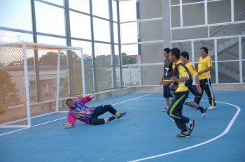 Perlawanaan Futsal - UCSA lwn Pasukan Veteran Pahang