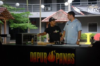 Rakaman Program Dapur Panas Bersama Nik Michael