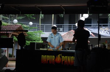 Rakaman Program Dapur Panas Bersama Nik Michael