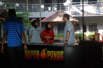 Rakaman Program Dapur Panas Bersama Nik Michael