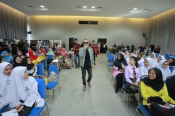 Program Bicara Menggapai Impian IM4U bersama Widad College dan PERHATI