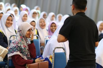 Program Bicara Menggapai Impian IM4U bersama Widad College dan PERHATI