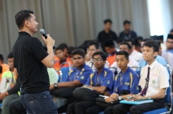 Program Bicara Menggapai Impian IM4U bersama Widad College dan PERHATI