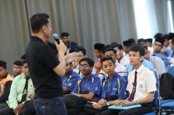 Program Bicara Menggapai Impian IM4U bersama Widad College dan PERHATI