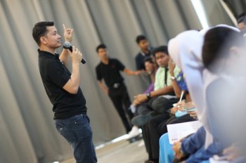 Program Bicara Menggapai Impian IM4U bersama Widad College dan PERHATI