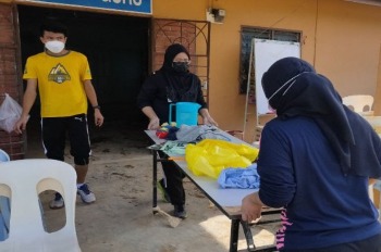 Gotong Royong Pasca Banjir Bersama KRT Taman Guru