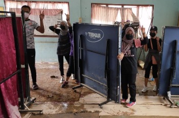 Gotong Royong Pasca Banjir Bersama KRT Taman Guru