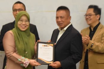 Penganugerahan dan Pengiktirafan Anugerah Lama Berkhidmat Sempena Bulan Akademia 2023