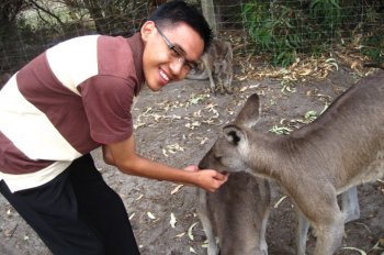 Bekas Pelajar UCSA Di Luar Negara